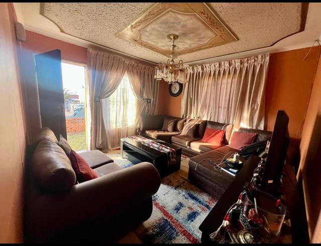 3 BEDROOM HOUSE FOR SALE IN MORULA VIEW